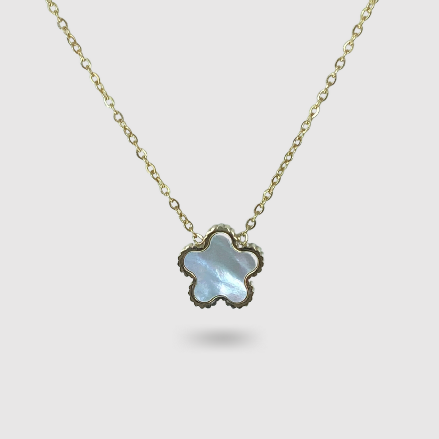 Collier acier inoxydable, fleur blanche, ajustable, double-face
