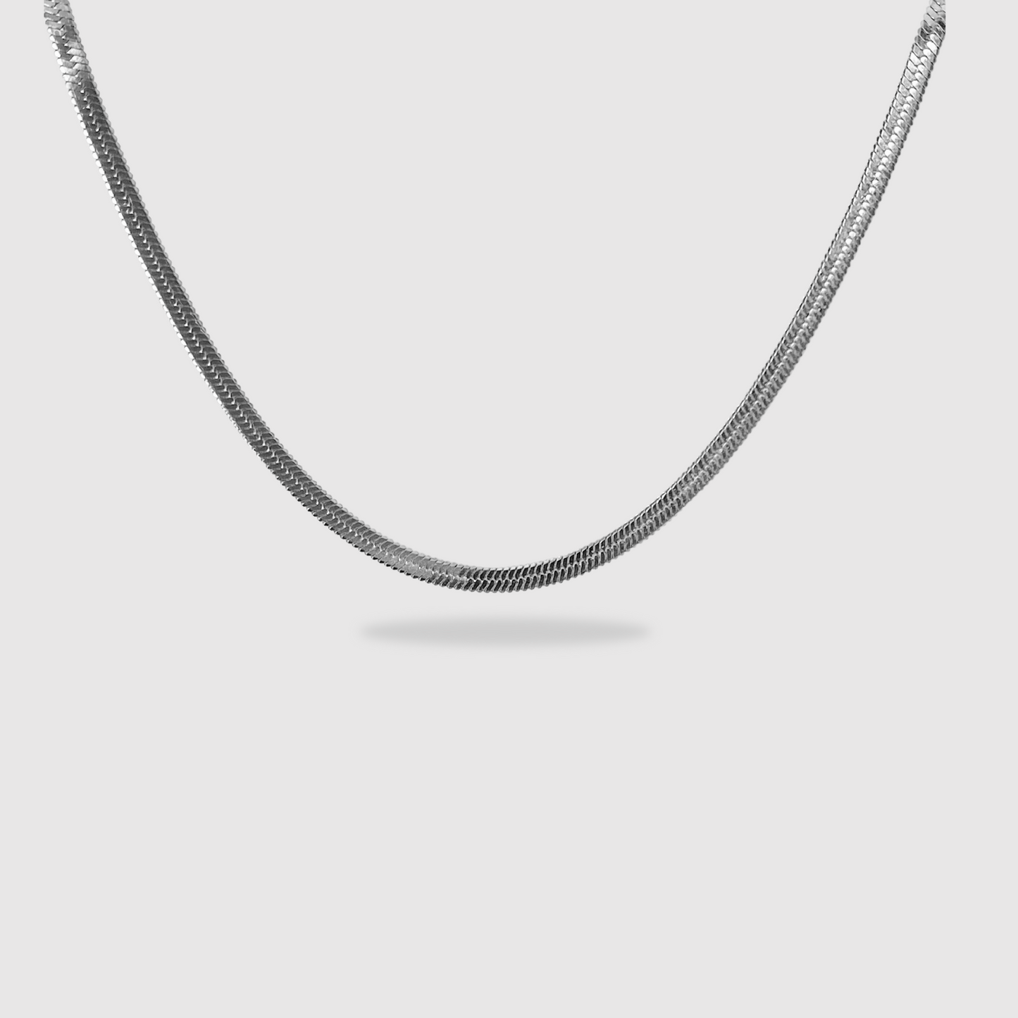 Collier Ariana, Acier inoxydable, écailles, plat, ajustable, couleur argent