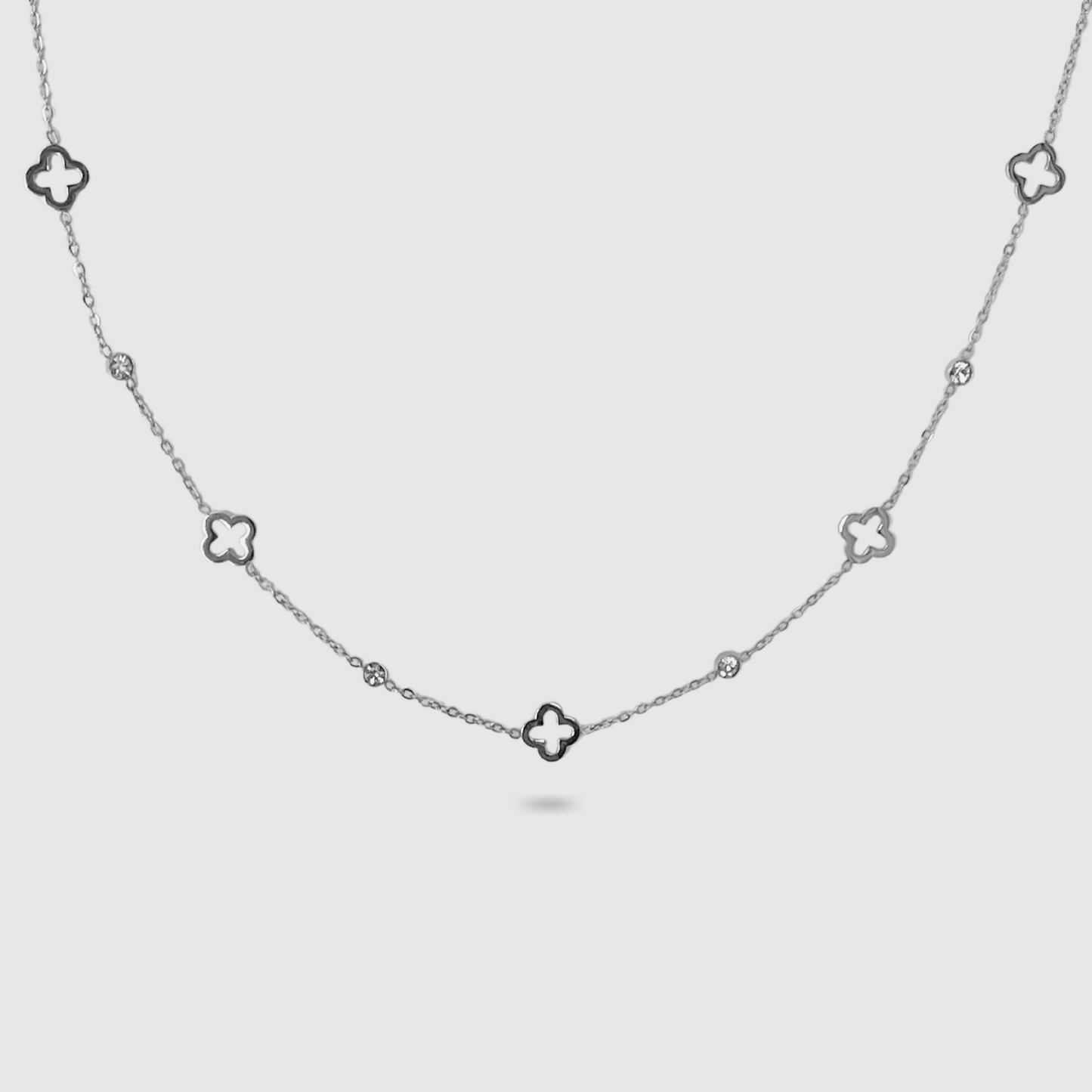 Collier Spléndia-strass, acier inoxydable, couleur argent, 5 trèfles, 4 strass, ajustable