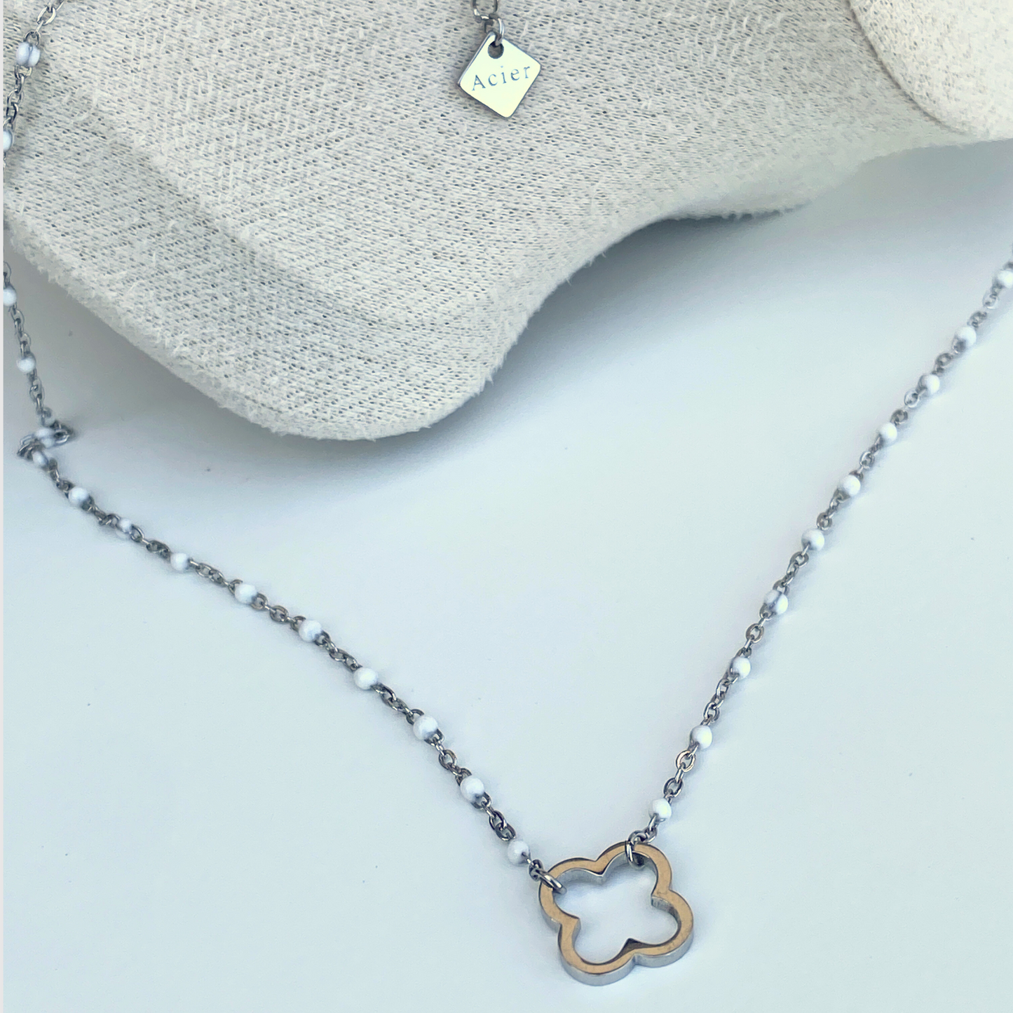 Collier Présage-perles