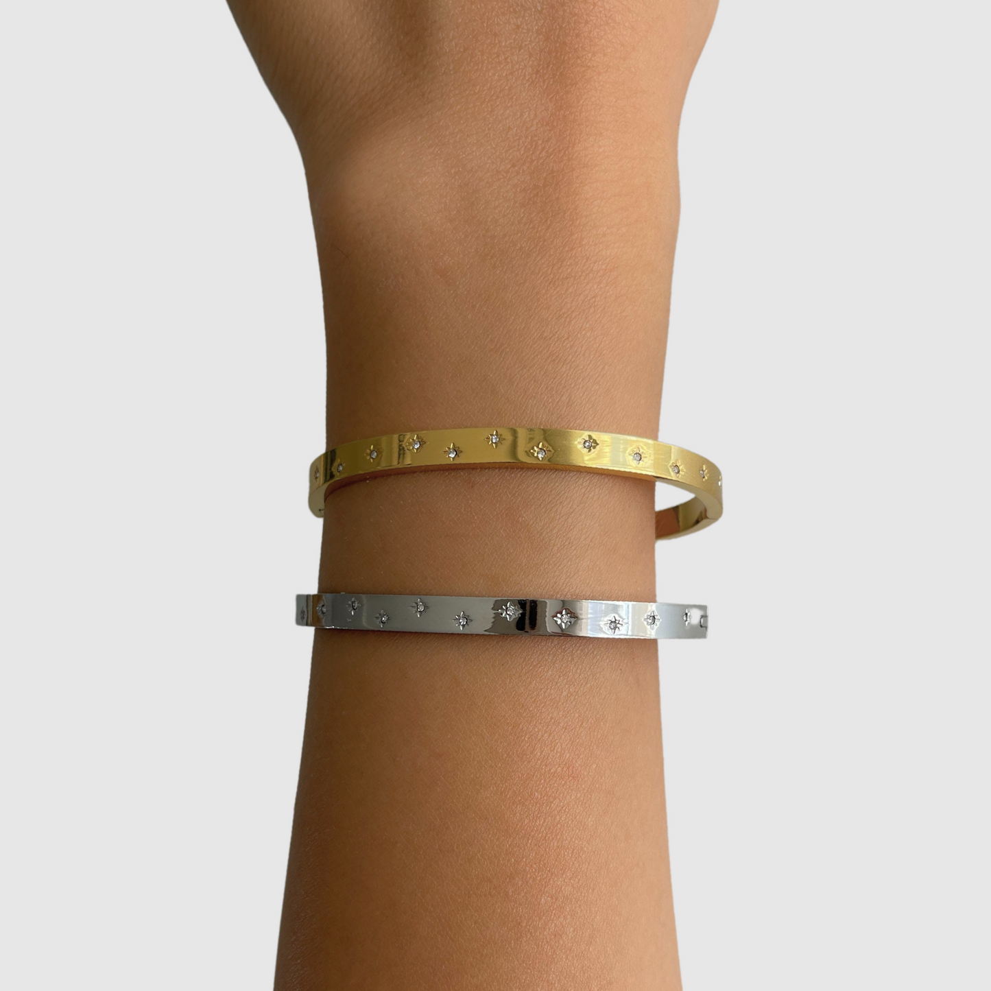 Bracelet-jonc Stella, acier inoxydable, strass, étoiles, couleur or, argent